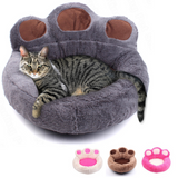TRENDMOPS KUSCHELTATZE - Kuscheliges Katzenbett im Tatzendesign: Runder Schlafplatz aus Plüsch für höchsten Komfort und süße Träume!