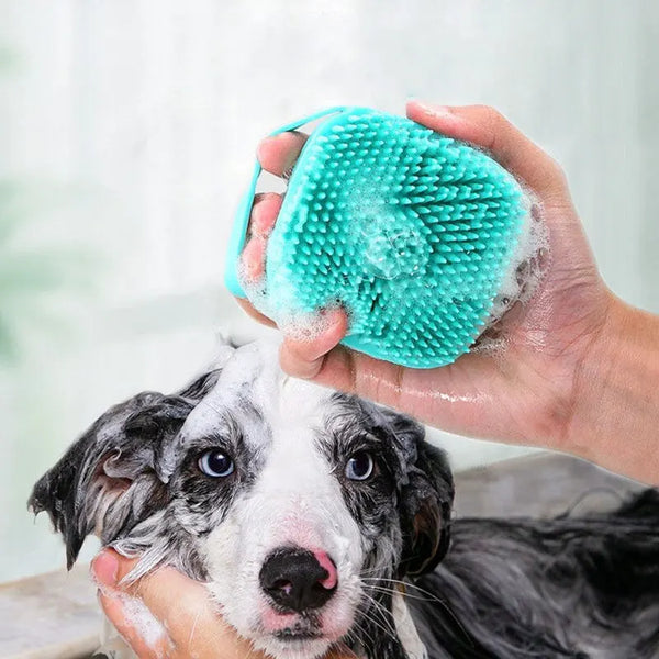 TRENDMOPS BÜRSTENZAUBER – Sanfte Silikon-Massagebürste für Hund und Katze